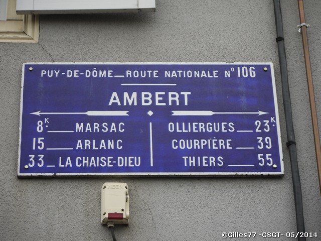 63 AMBERT 25 av Georges Clémenceau facade Credit Mutuel